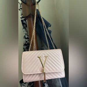 Victoria Secret Quilted Chain Bag. Medium size
